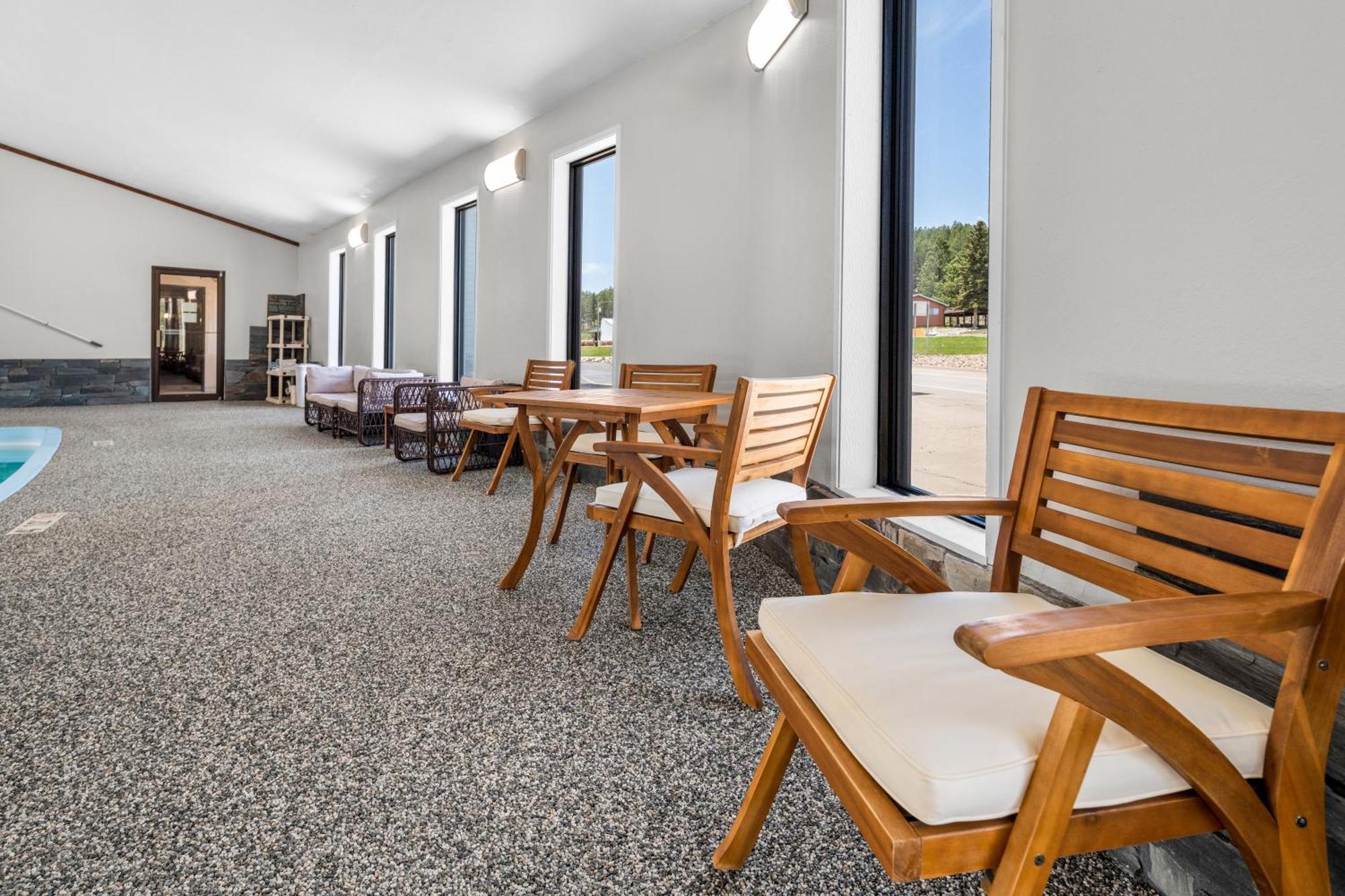 היל סיטי Everspring Inn & Suites מראה חיצוני תמונה