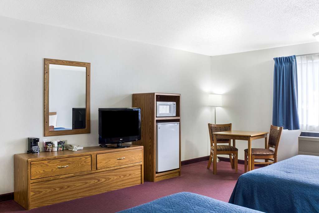 היל סיטי Everspring Inn & Suites חדר תמונה